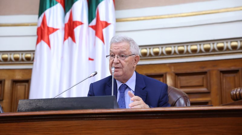Nasri dénonce les tentatives de ternir l’image de l’Algérie