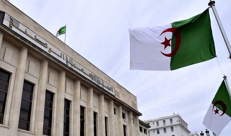 Politique : Les partis à l&rsquo;heure des législatives