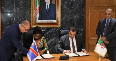 Alger signe un accord pétrolier avec Kinshasa Alger signe un accord pétrolier avec Kinshasa
