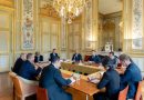 M. Sayoud reçu à Paris par le président français