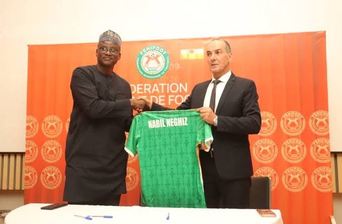 Un nouveau défi pour le coach algérien : Nabil Neghiz prend les commandes du Mena